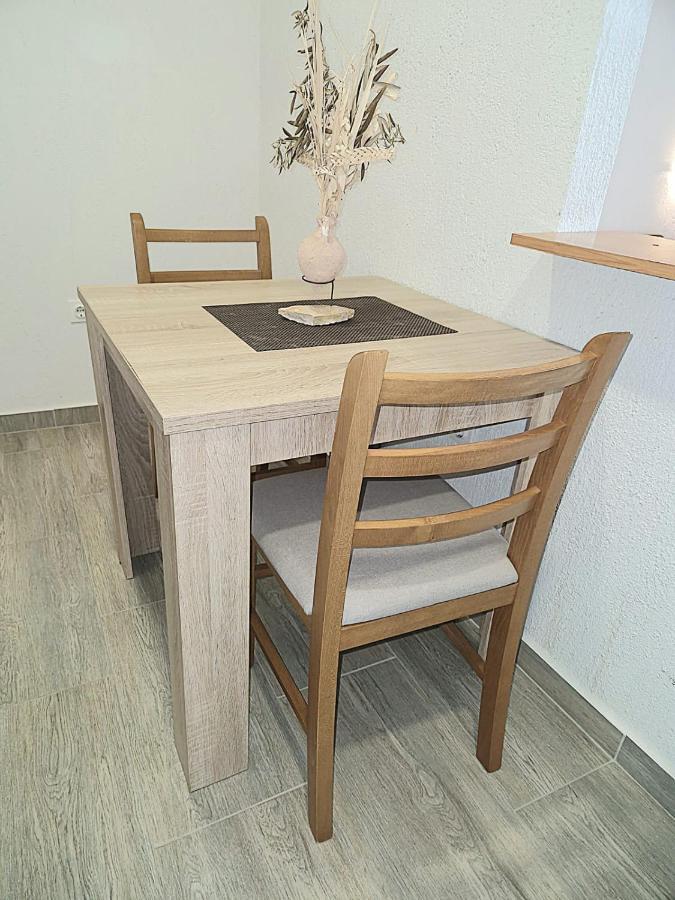 Ana Apartment *