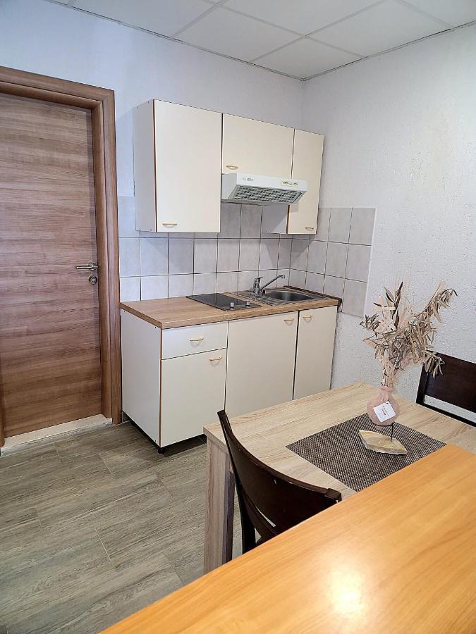 Apartment Ana *