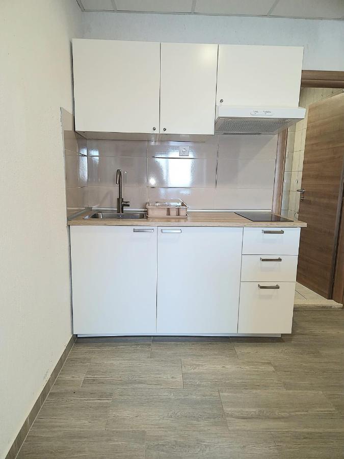 Ana Apartment *