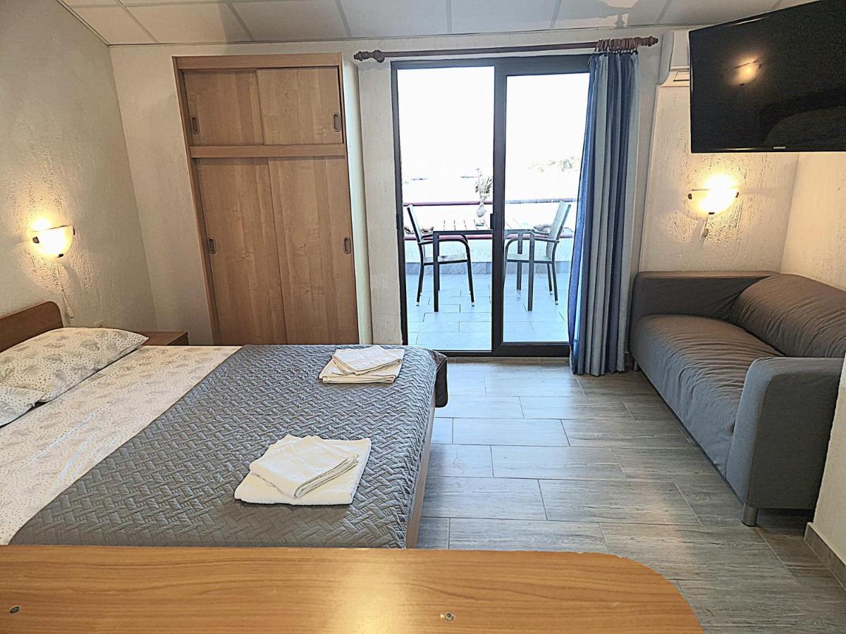 Ana Apartment *